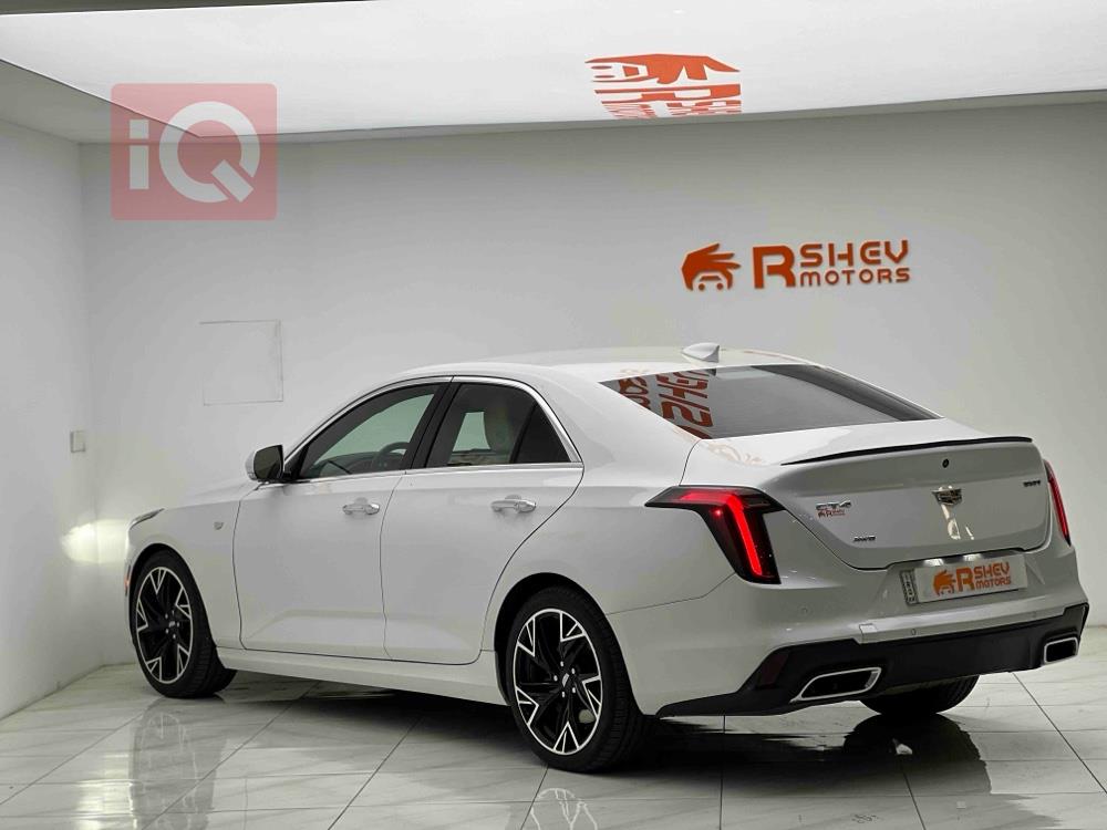 کادیلاک CT4